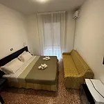 מלון Perla 3*