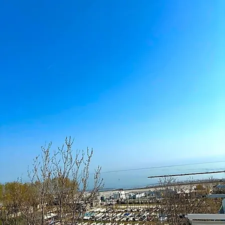 Perla Hotel 3*